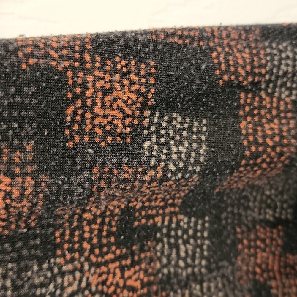 LuLaRoe Classic T - top - XXS - Picture 5 of 7